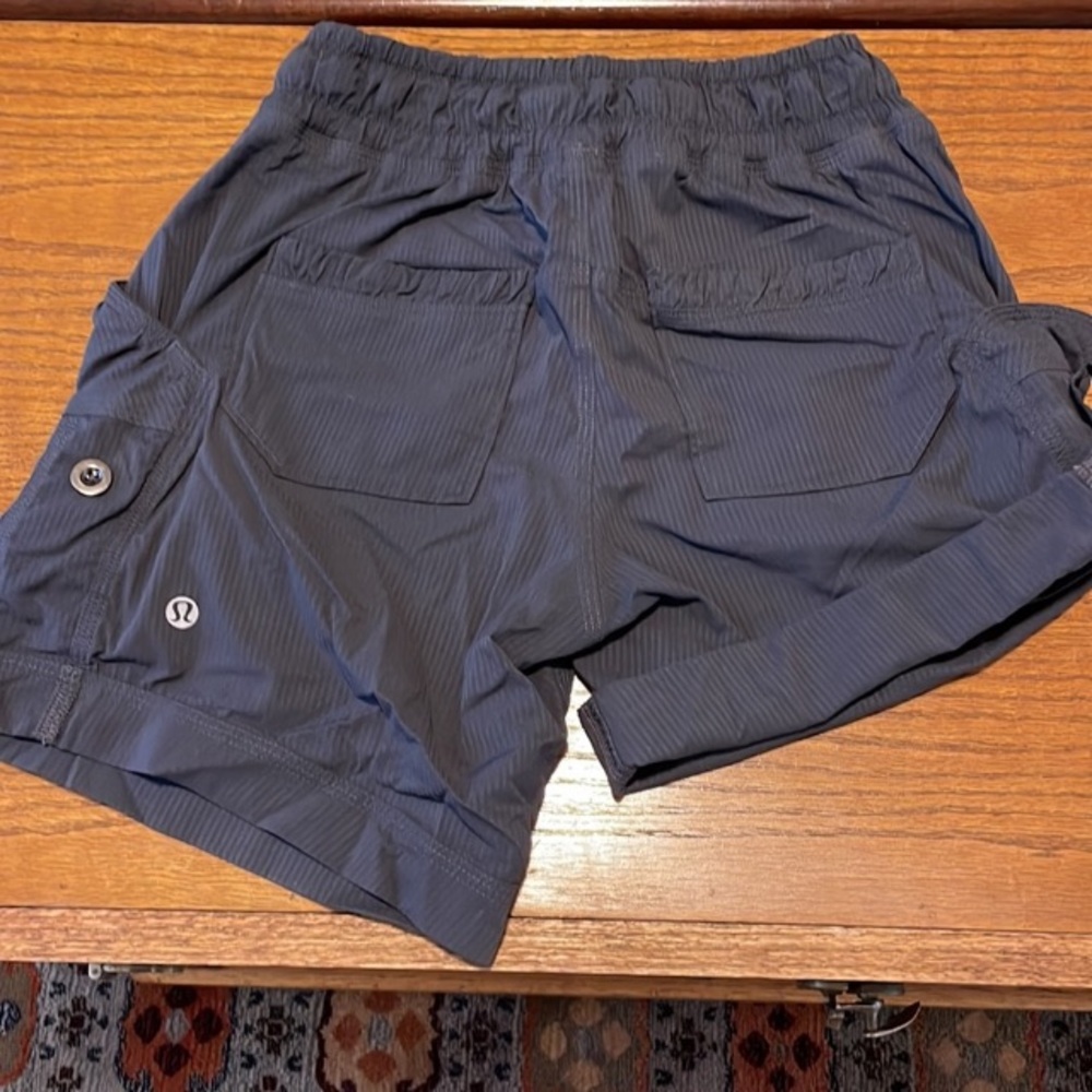 Lululemon Play in the Sun Adjustable Black/Dark Grayish color Shorts. - Picture 9 of 10